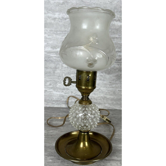 Vintage‎ Pressed Glass Brass Electric Lamp w/ Frosted Glass Shade And Hobnob - Picture 1 of 16